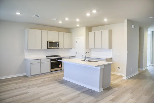 $379,000 | 239 Red Tail Hawk Lane, Cedar Creek, TX 78612