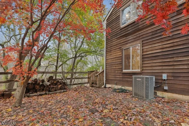a view of a back yard of the house