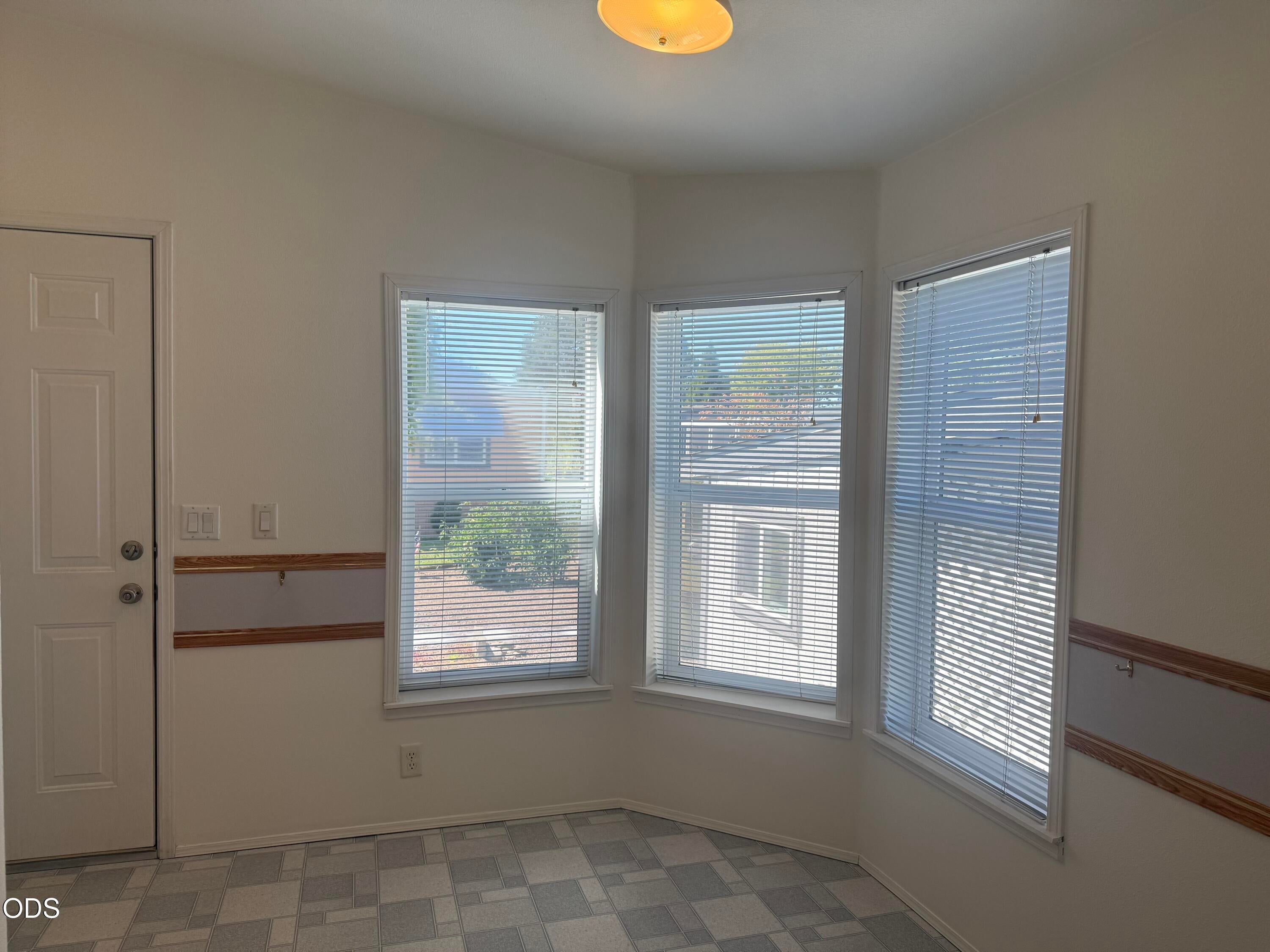 355 Colver Road, Unit 25 Talent, OR 97540 - Photo 9 of 18 Gallery Image 9