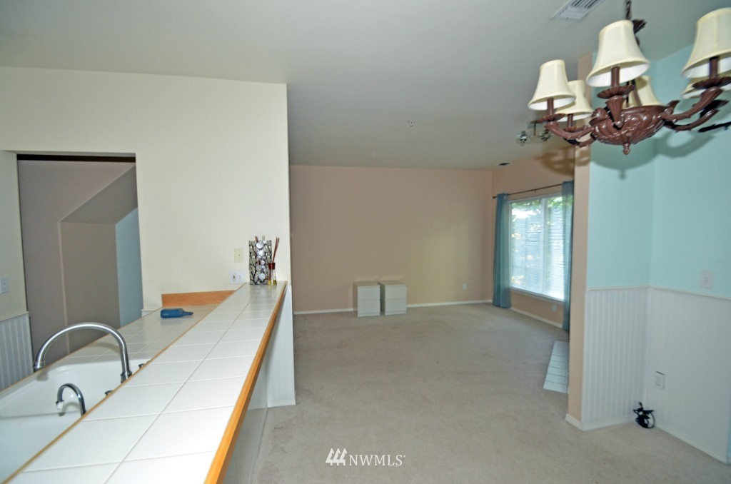17024 123rd Place Northeast, Unit S203 Bothell, WA 98011 - Photo 5 of 11