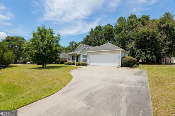 $235,900 | 212 Hilltop Circle, Valdosta, GA 31602