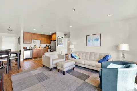 $559,500 | 4015 Crown Point Drive, Unit 102, San Diego, CA 92109