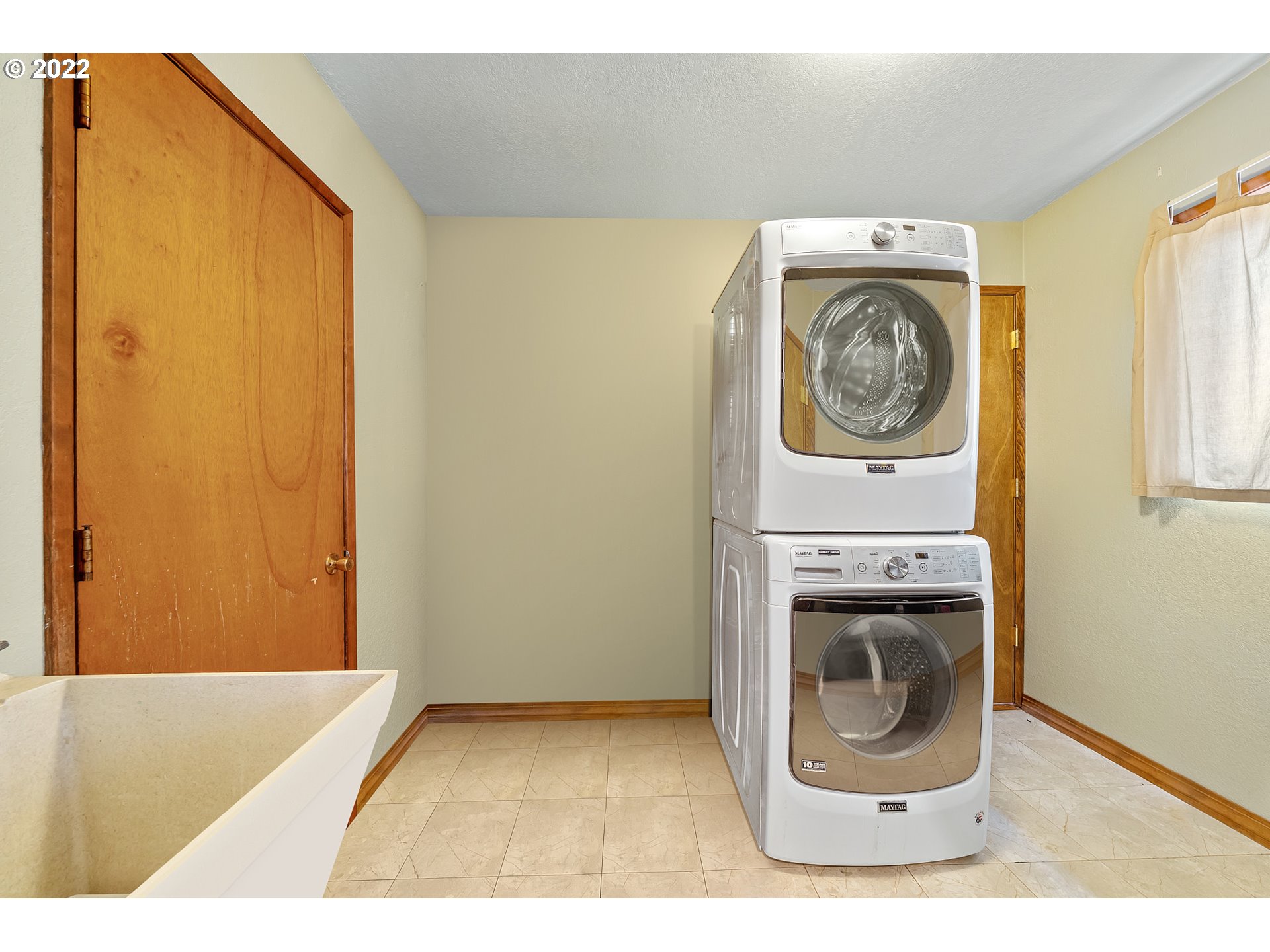 8020 Greentree Ridge Road Tillamook, OR 97141 - Photo 9 of 31 a utility room with dryer and washer