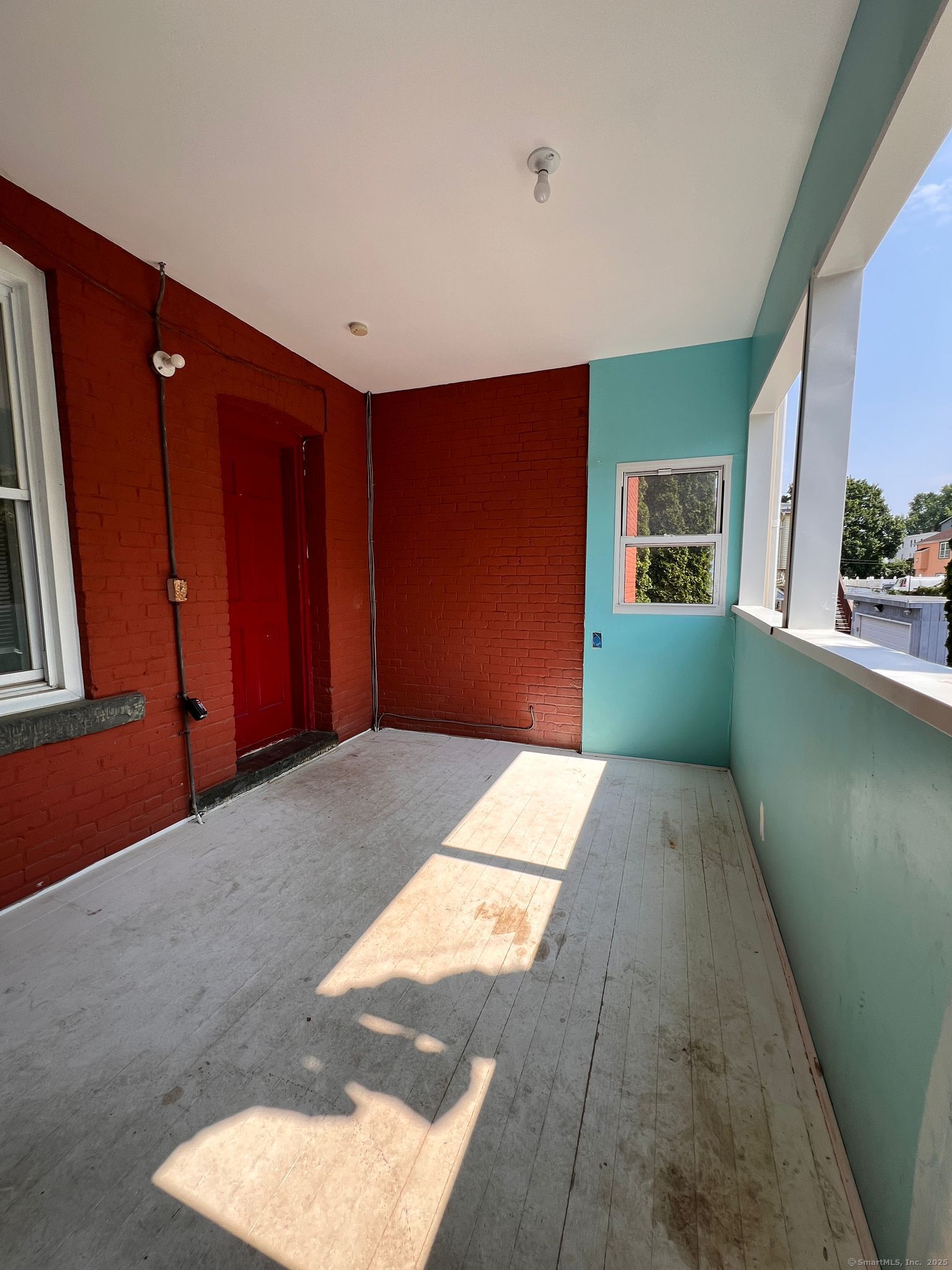 640 Wilson Street Waterbury, CT 06708 - Photo 3 of 18