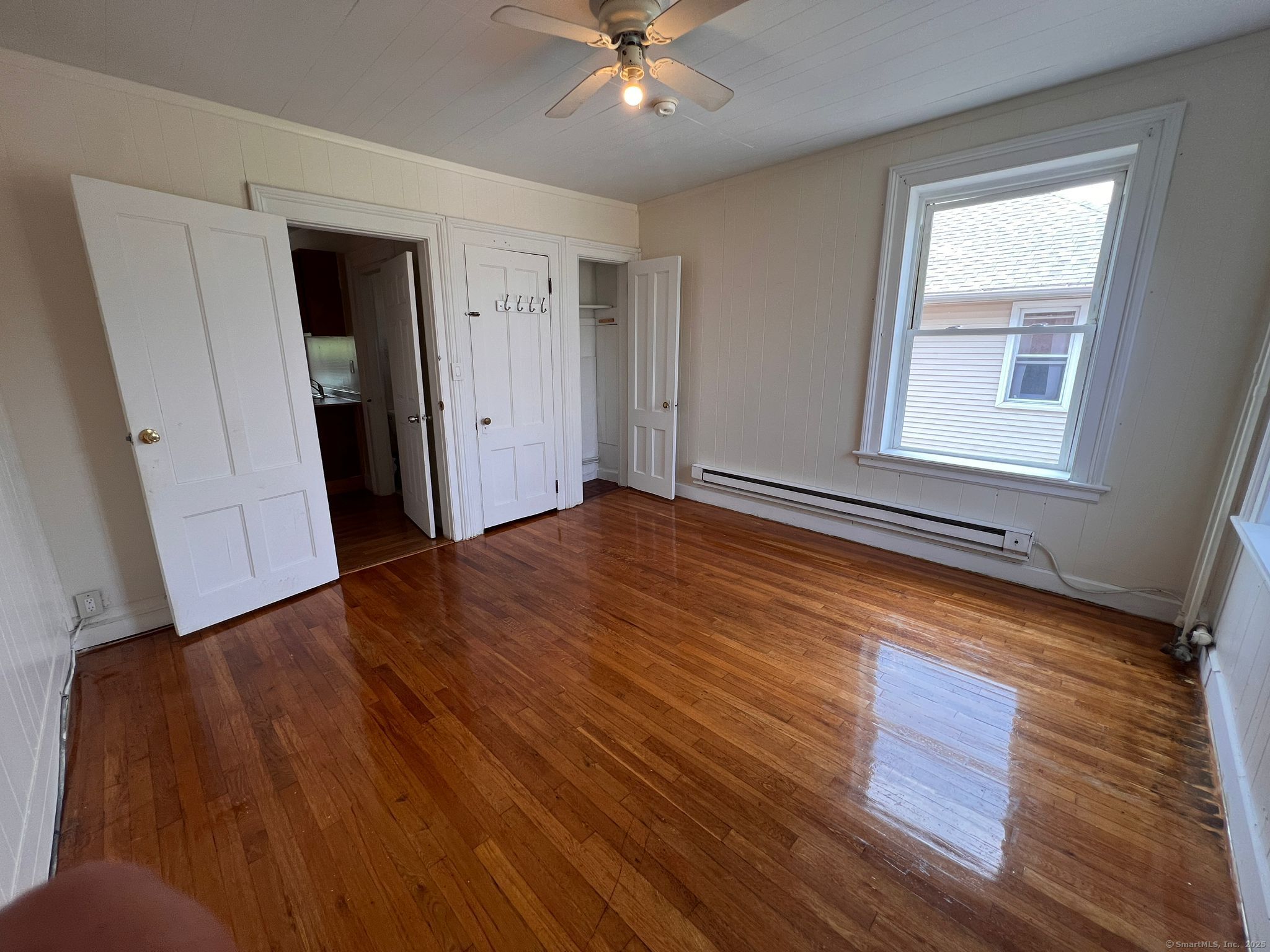 640 Wilson Street Waterbury, CT 06708 - Photo 9 of 18