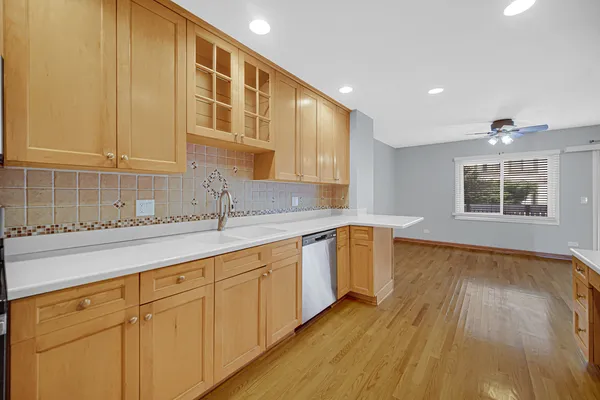 $384,900 | 112 Chicory Court, Rolling Meadows, IL 60008