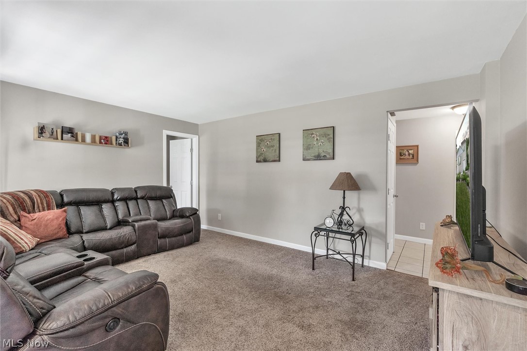 32746 Baldwin Road Solon, OH 44139 - Photo 7 of 33