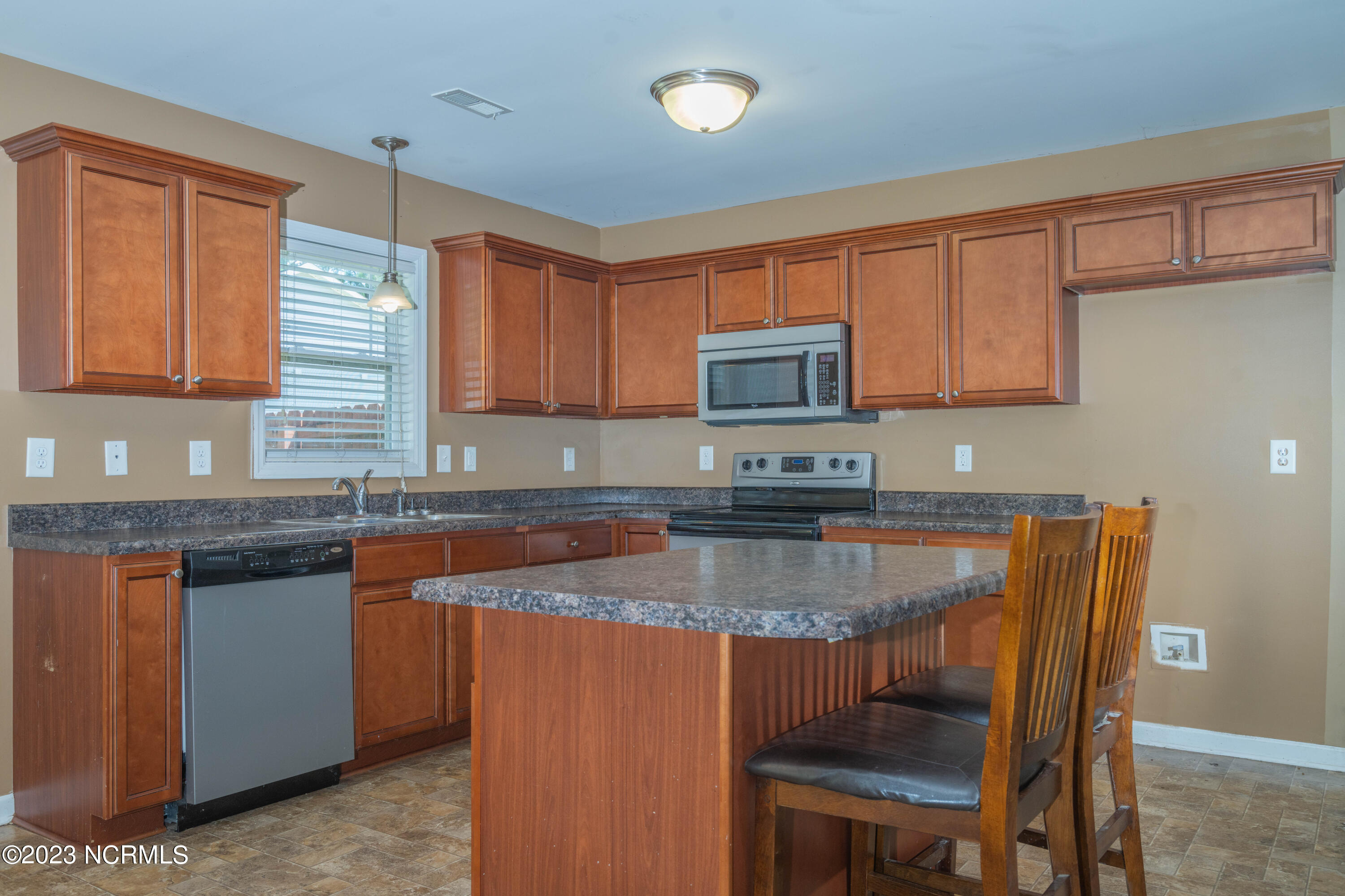 108 Errol Drive Hubert, NC 28539 - Photo 12 of 33 108 errol dr (4 of 41)