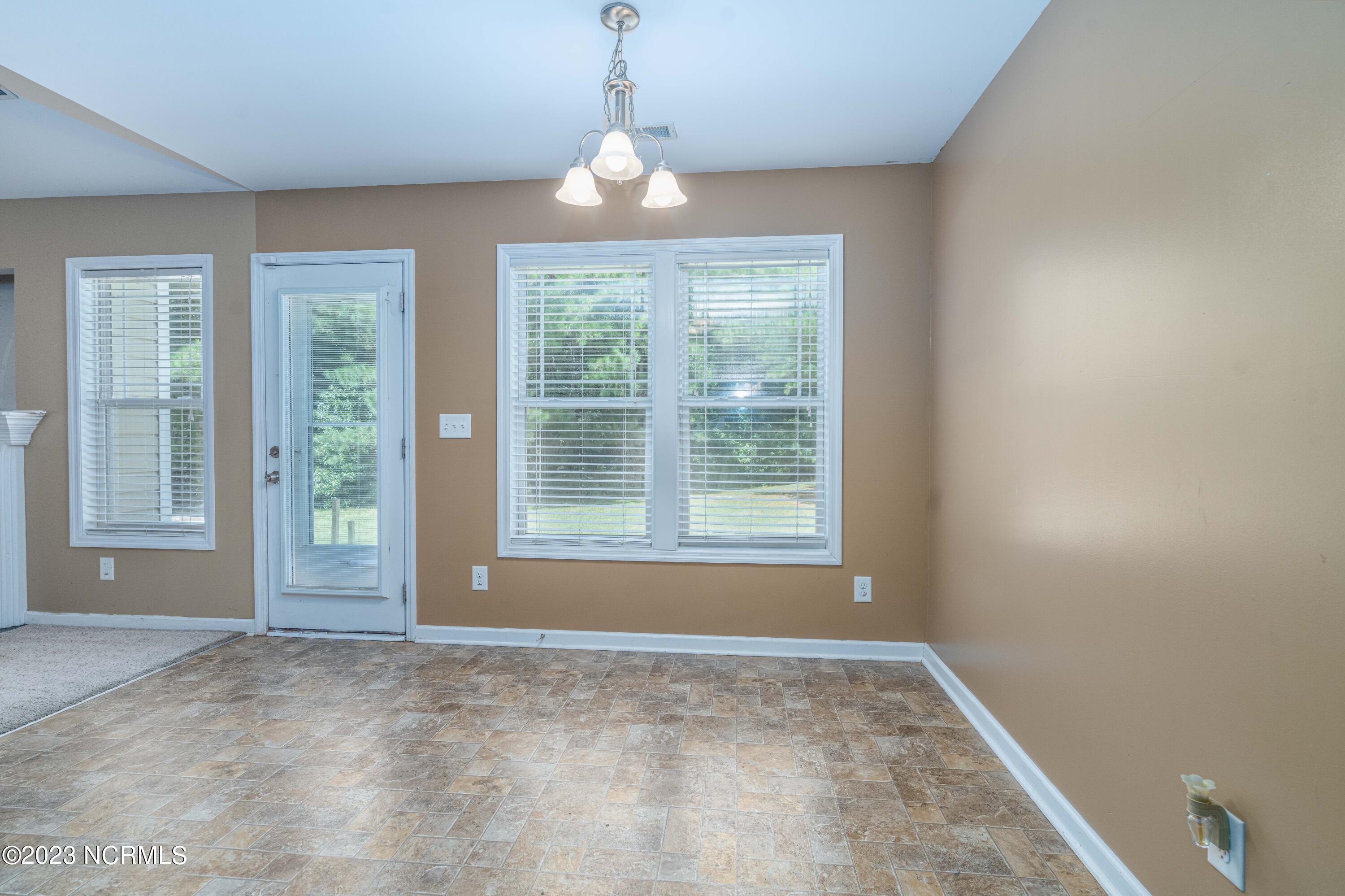 108 Errol Drive Hubert, NC 28539 - Photo 14 of 33 108 errol dr (6 of 41)