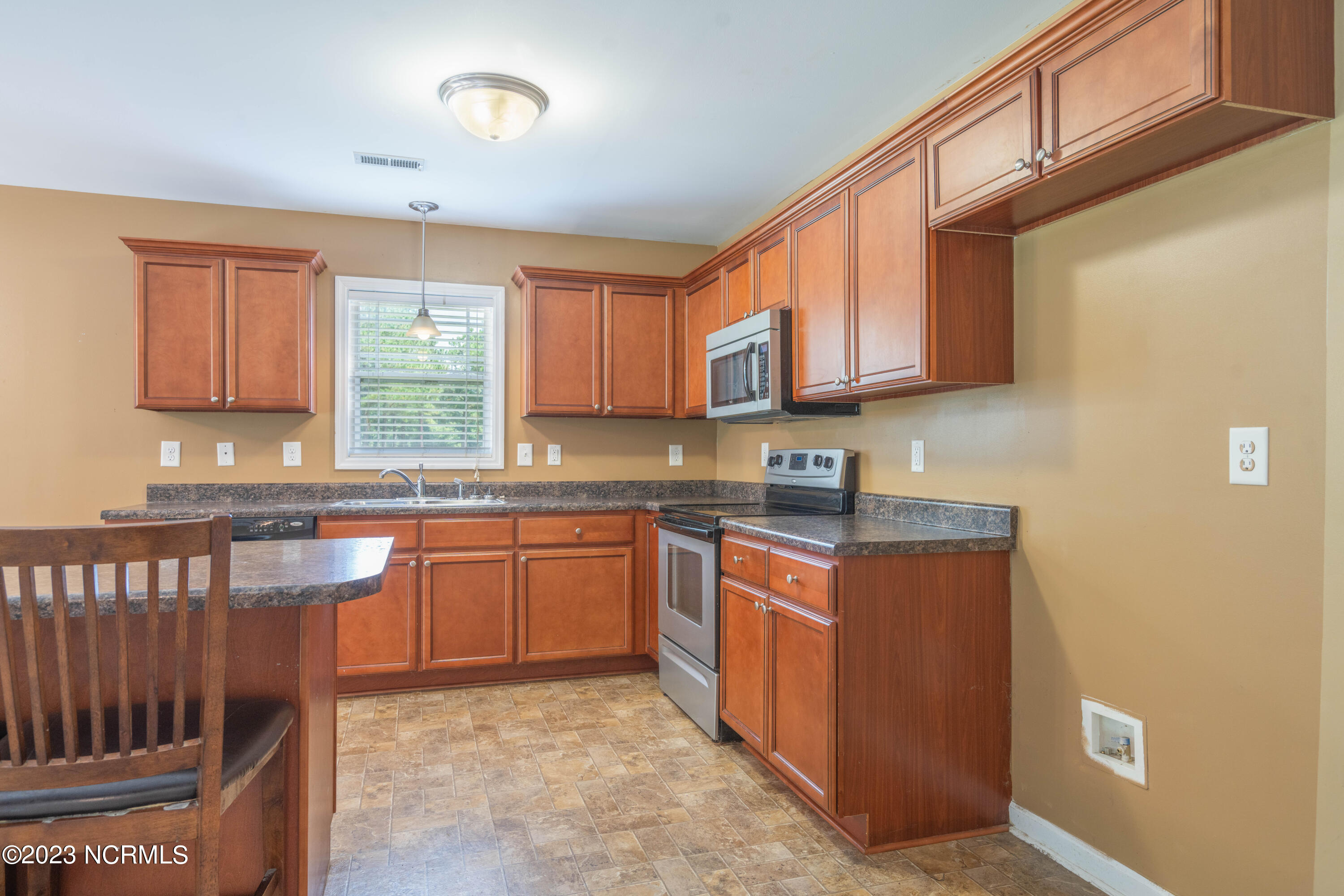 108 Errol Drive Hubert, NC 28539 - Photo 16 of 33 108 errol dr (8 of 41)