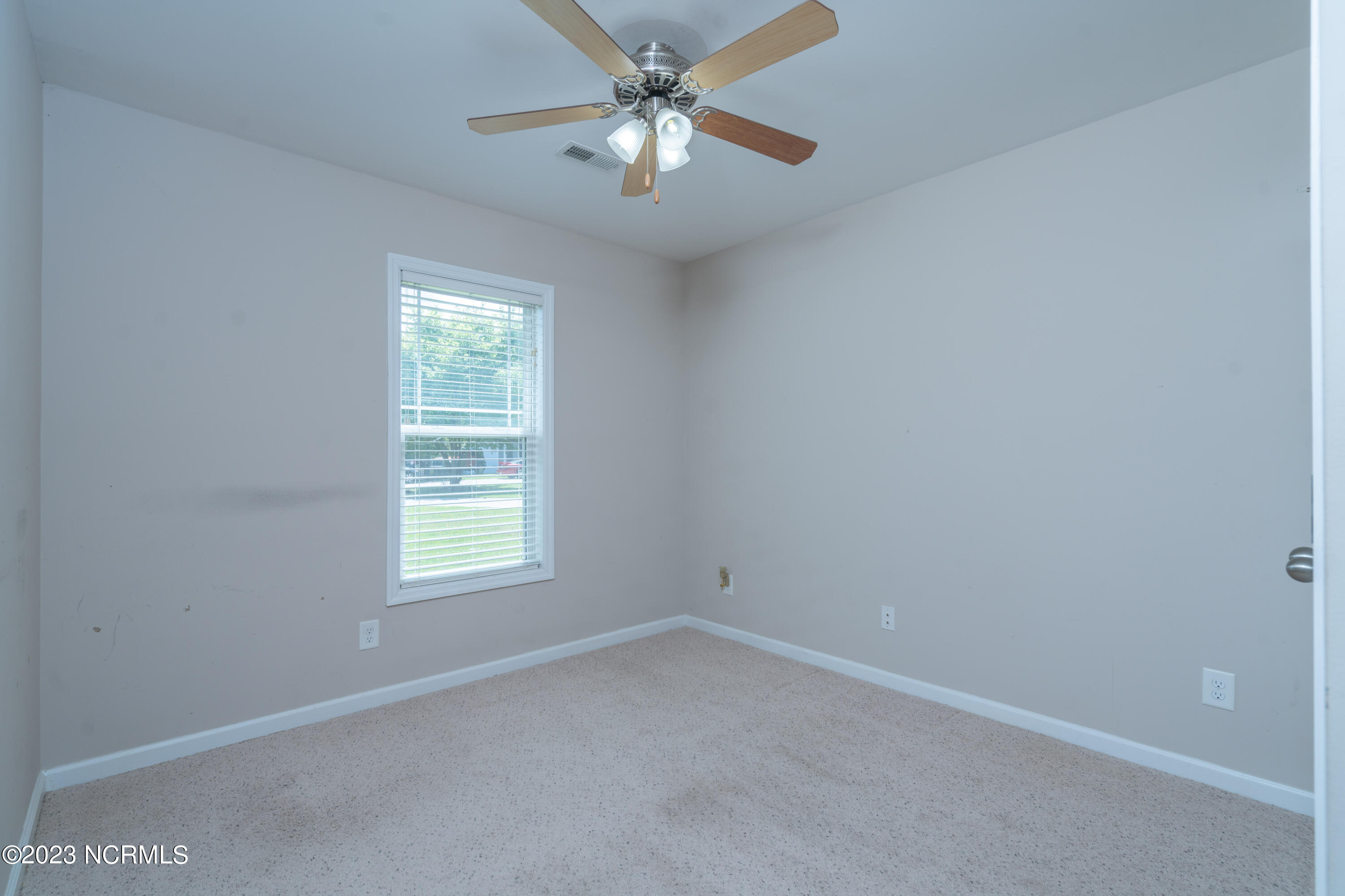 108 Errol Drive Hubert, NC 28539 - Photo 26 of 33 108 errol dr (18 of 41)