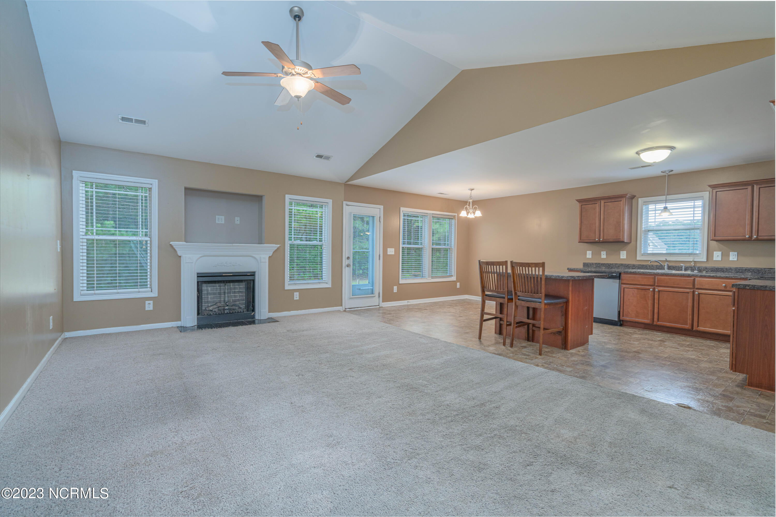 108 Errol Drive Hubert, NC 28539 - Photo 10 of 33 108 errol dr (2 of 41)