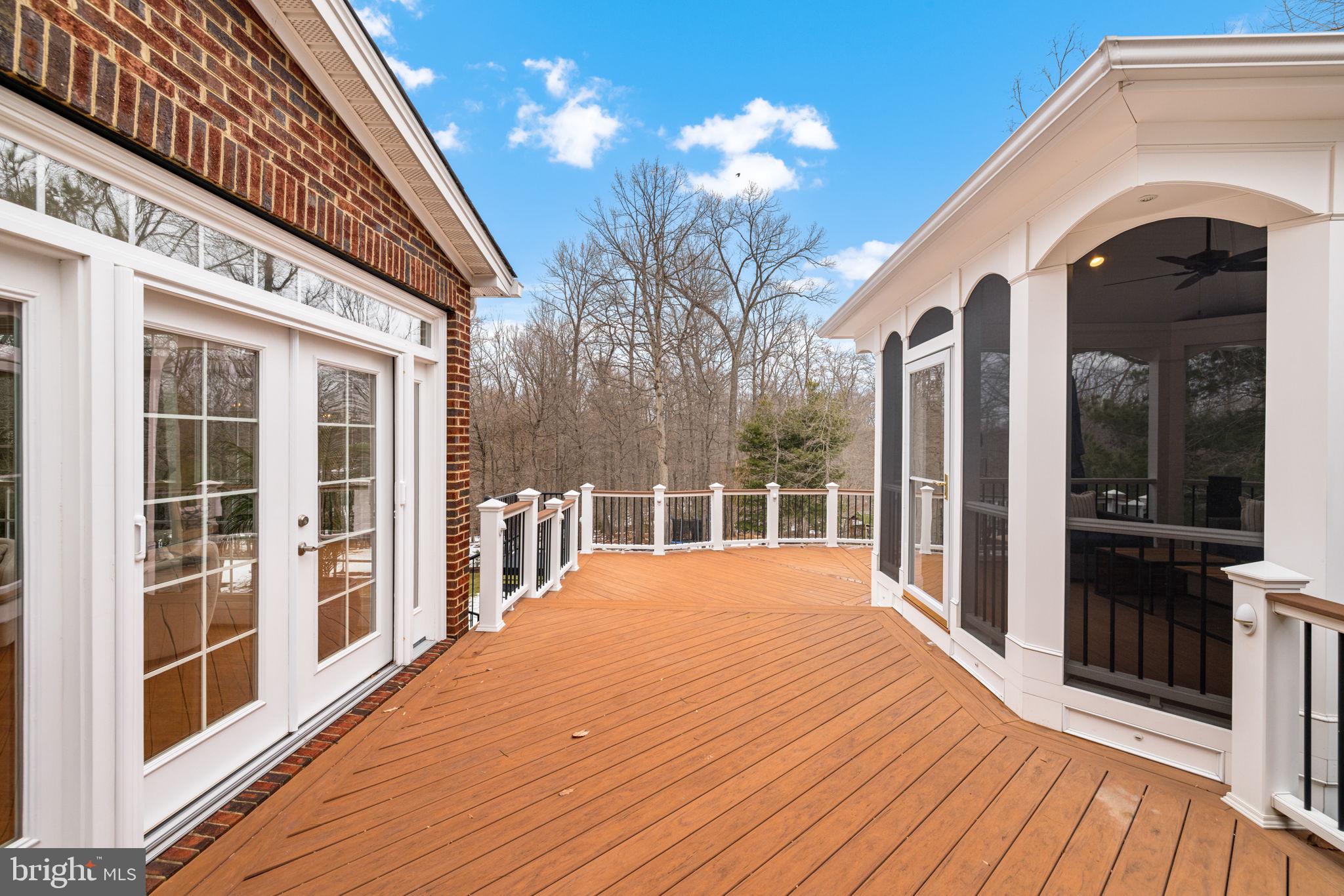 3257 Pony Ridge Way Oakton, VA 22124 - Photo 51 of 67 Deck with screened in portico