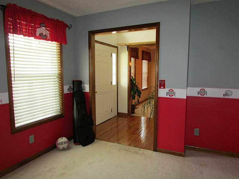 5815 West Ridgewood Road Springfield, OH 45502 - Photo 5 of 25