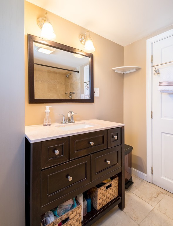 58 Farrell Road Lynn, MA 01905 - Photo 20 of 30 Gallery Image 20