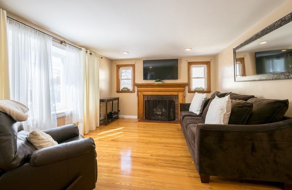 58 Farrell Road Lynn, MA 01905 - Photo 8 of 30 Gallery Image 8