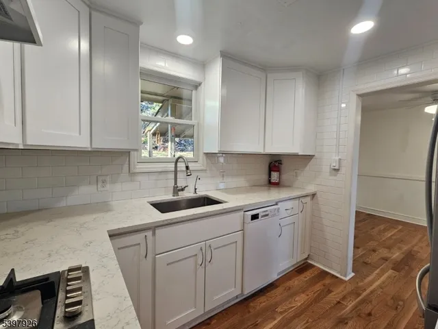 $1,995 | 95 Cannonball Road, Unit 3, Pompton Lakes, NJ 07442