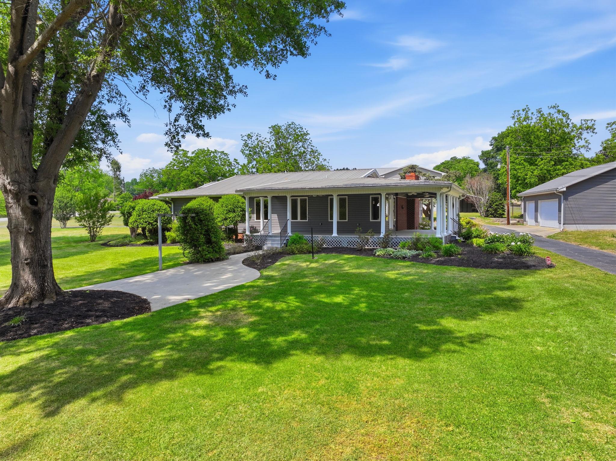211 State Rd S-42-1892 Spartanburg, SC 29307 - Photo 2 of 49 Gallery Image 2