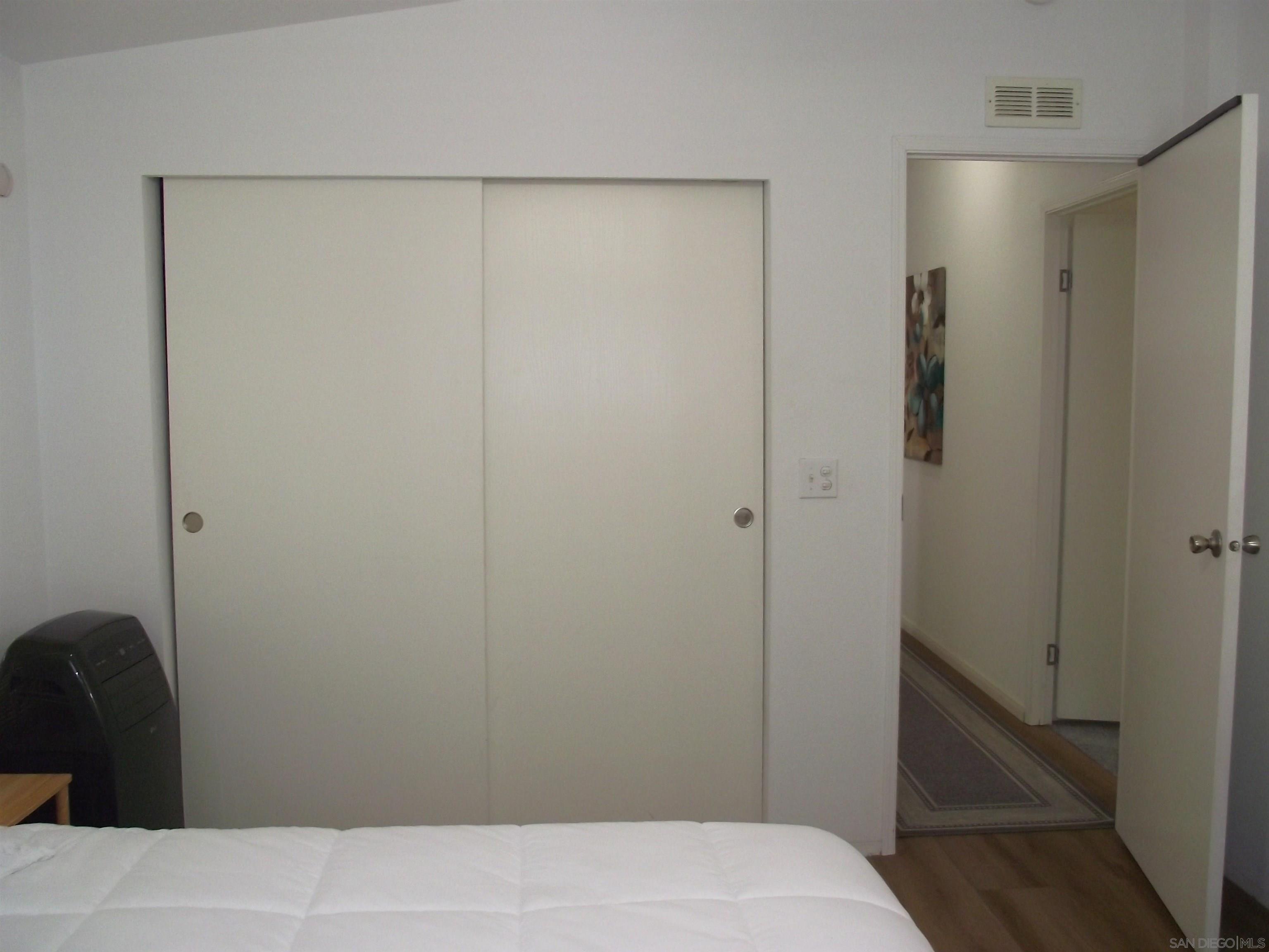 35109 Highway 79, Unit SPC/ # Warner Springs, CA 92086 - Photo 18 of 35 a bathroom with a bathtub