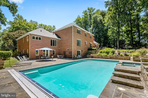 $1,100,000 | 4 Brickford Lane, Baltimore, MD 21208
