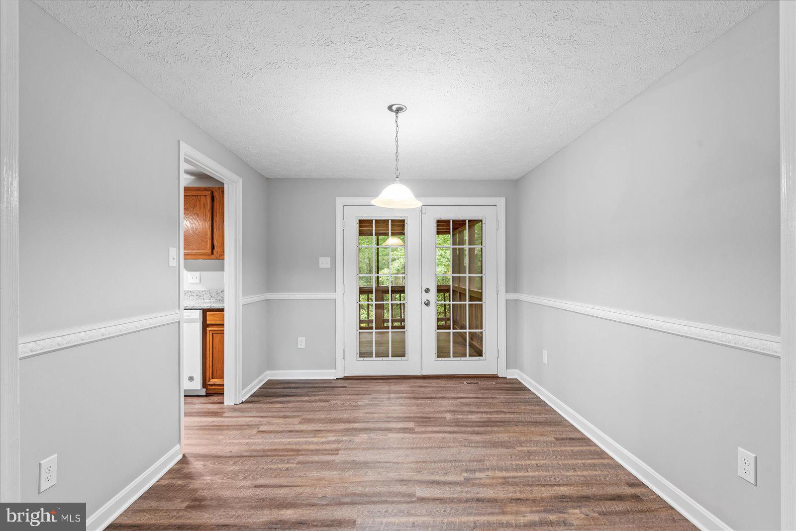 681 Welsh Drive Ruther Glen, VA 22546 - Photo 8 of 46