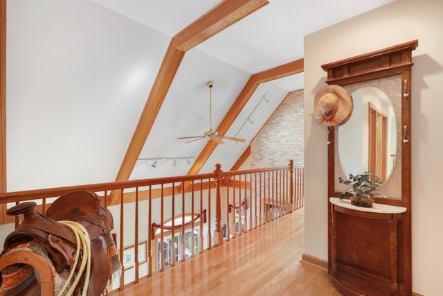 420 Timber Ridge Drive Bartlett, IL 60103 - Photo 15 of 23 a view of a entryway