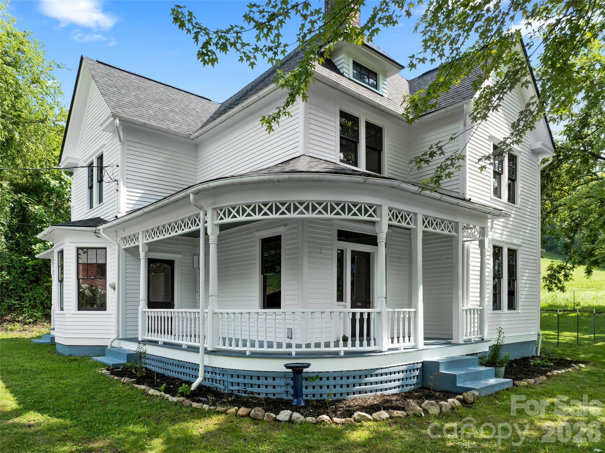 5 Clark Cove Road Leicester, NC 28748 - Photo 2 of 38 Gallery Image 2