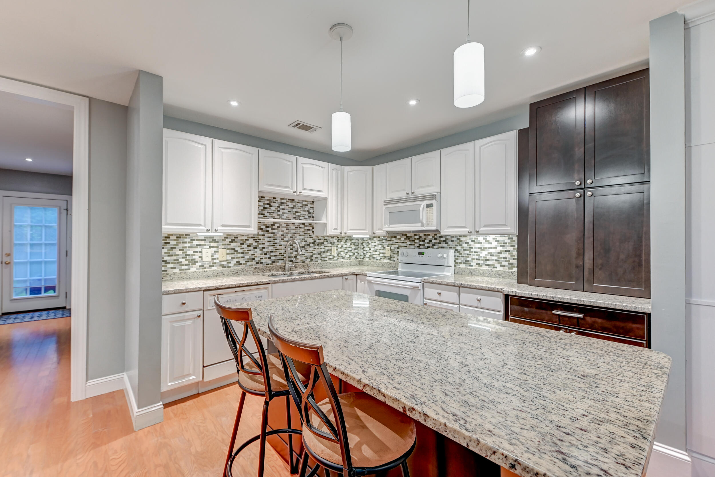 1607 Pinecrest Road Charleston, SC 29407 - Photo 3 of 38 DSC_2685_6_7_8_9