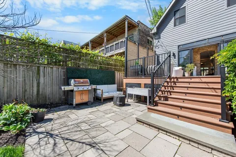 $1,349,000 | 1819 North Whipple Street, Chicago, IL 60647