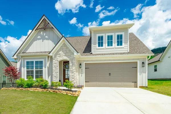 $558,900 | 8908 Little Pine Lane, Ooltewah, TN 37363