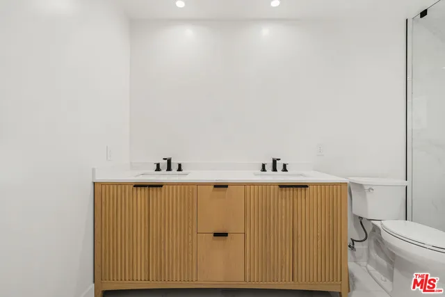 a view of a house with a outdoor space