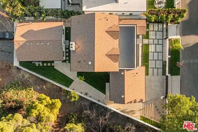 front view of house with a yard