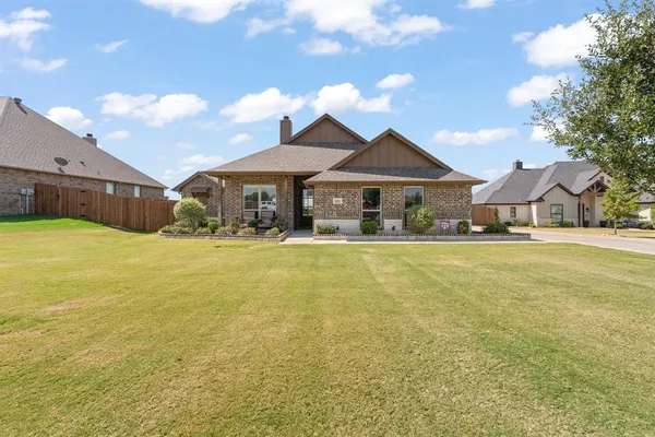 $400,000 | 121 Tall Pine Drive, Godley, TX 76044