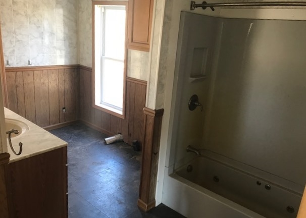 7128 North Ferris Road Elwell, MI 48832 - Photo 14 of 17 1843889-13.JPG