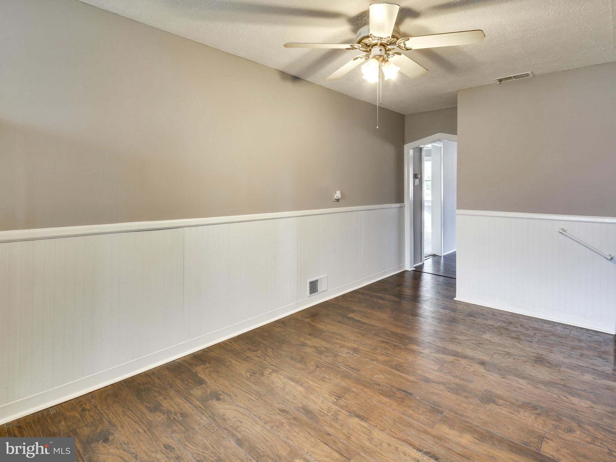 529 Wampler Road Baltimore, MD 21220 - Photo 14 of 21 Living Room