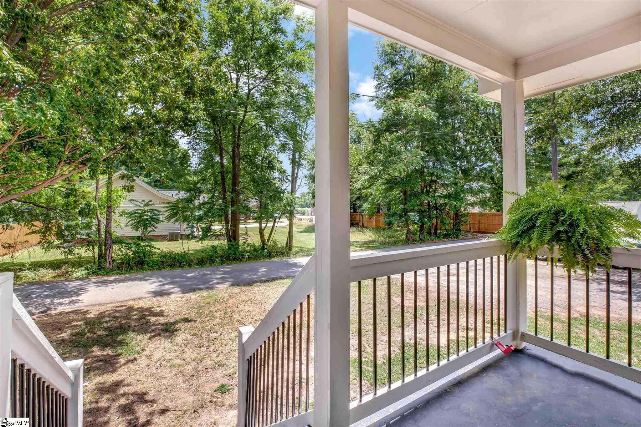 18 Harris Lane Greenville, SC 29607 - Photo 12 of 13 Gallery Image 12