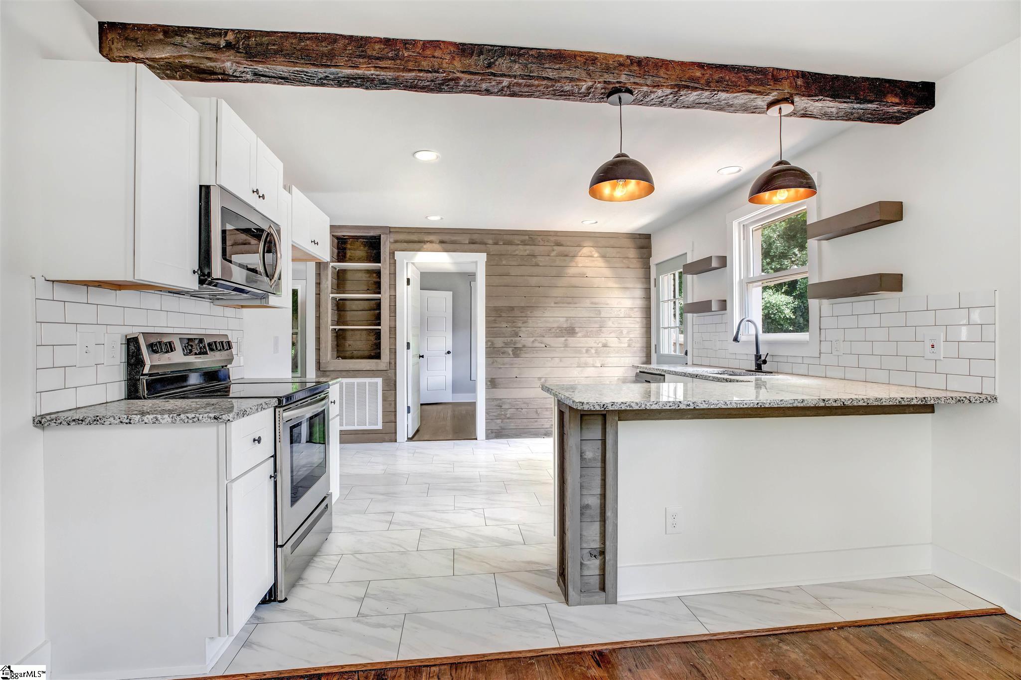 18 Harris Lane Greenville, SC 29607 - Photo 5 of 13 Gallery Image 5