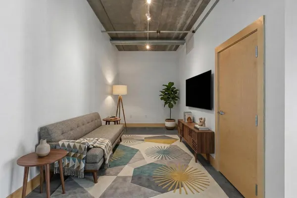 $2,495 | 345 North 6th Avenue, Unit 406, Minneapolis, MN 55401