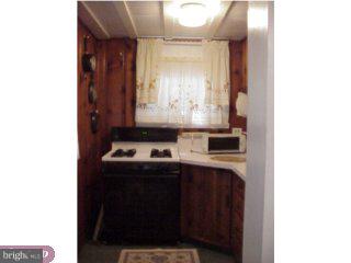 131 Simpson Road Ardmore, PA 19003 - Photo 4 of 5