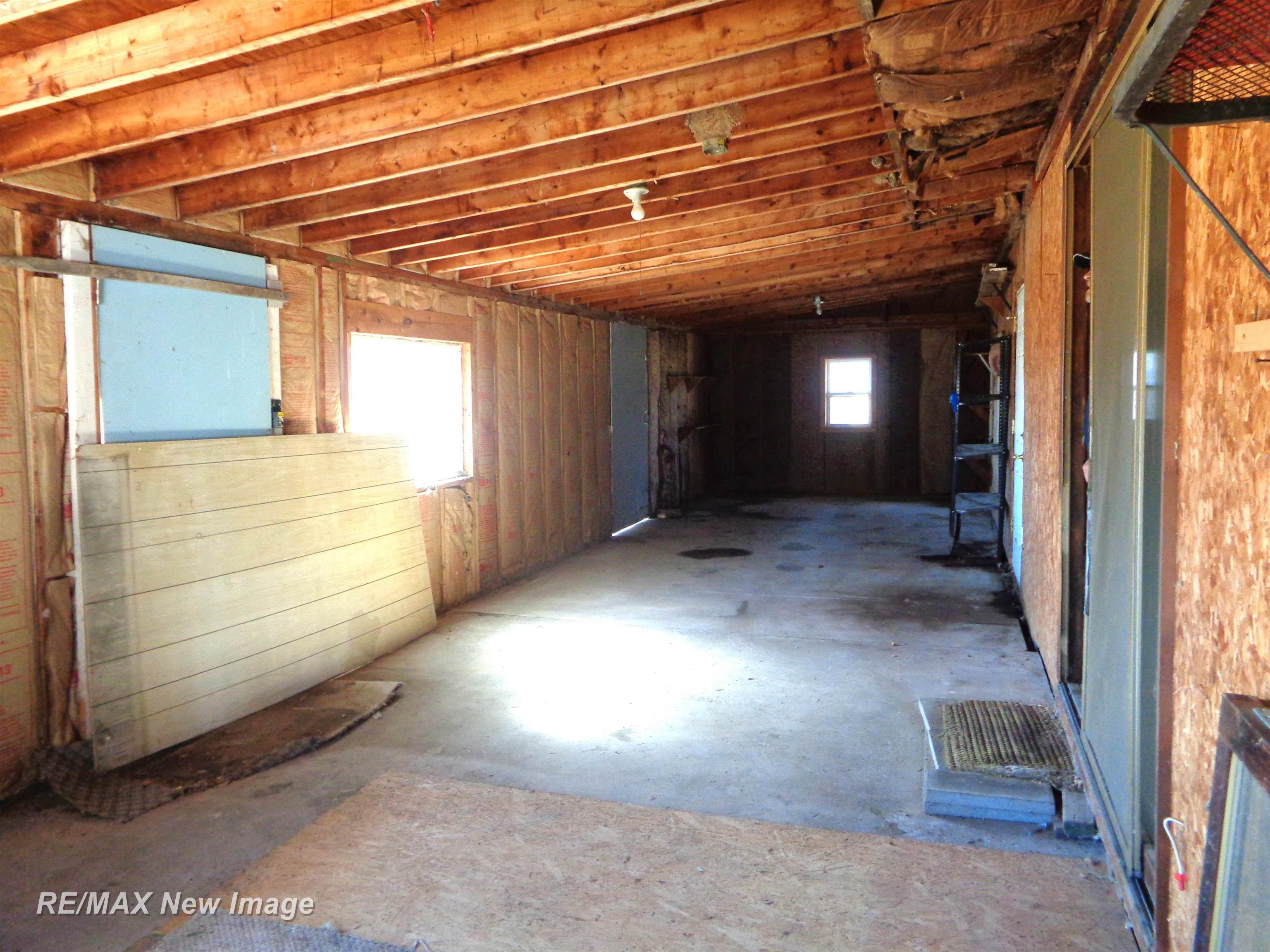 3751 Pierce Road Saginaw, MI 48604 - Photo 6 of 24 50201319-e5c777fe-cf25-4ea3-96c8-9eb6d4dfcab1.JPG