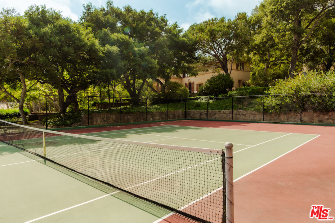 405 Toro Canyon Road Carpinteria, CA 93013 - Photo 39 of 75