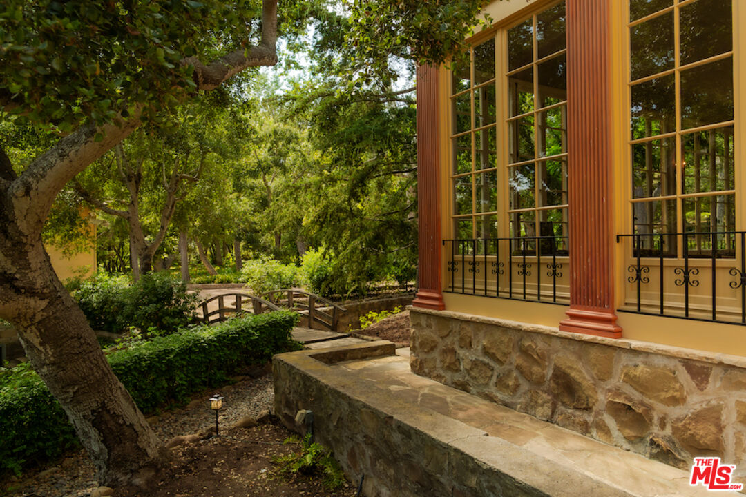 405 Toro Canyon Road Carpinteria, CA 93013 - Photo 40 of 75