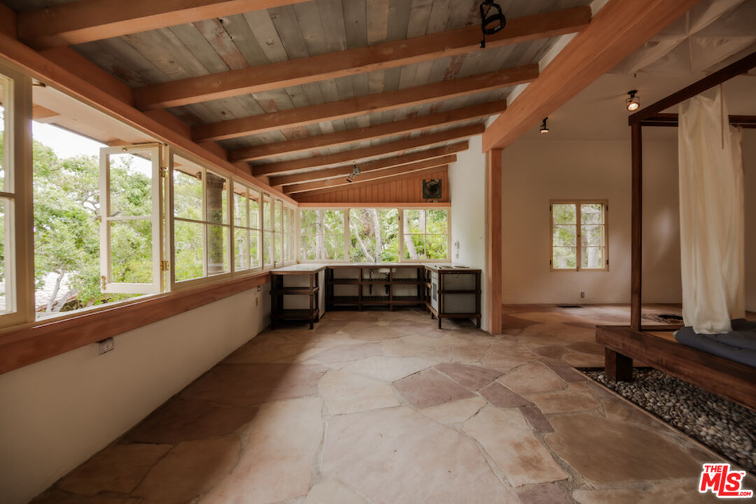 405 Toro Canyon Road Carpinteria, CA 93013 - Photo 46 of 75