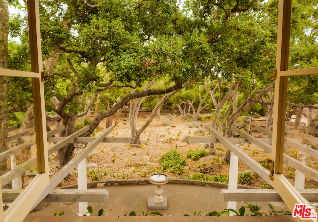 405 Toro Canyon Road Carpinteria, CA 93013 - Photo 49 of 75