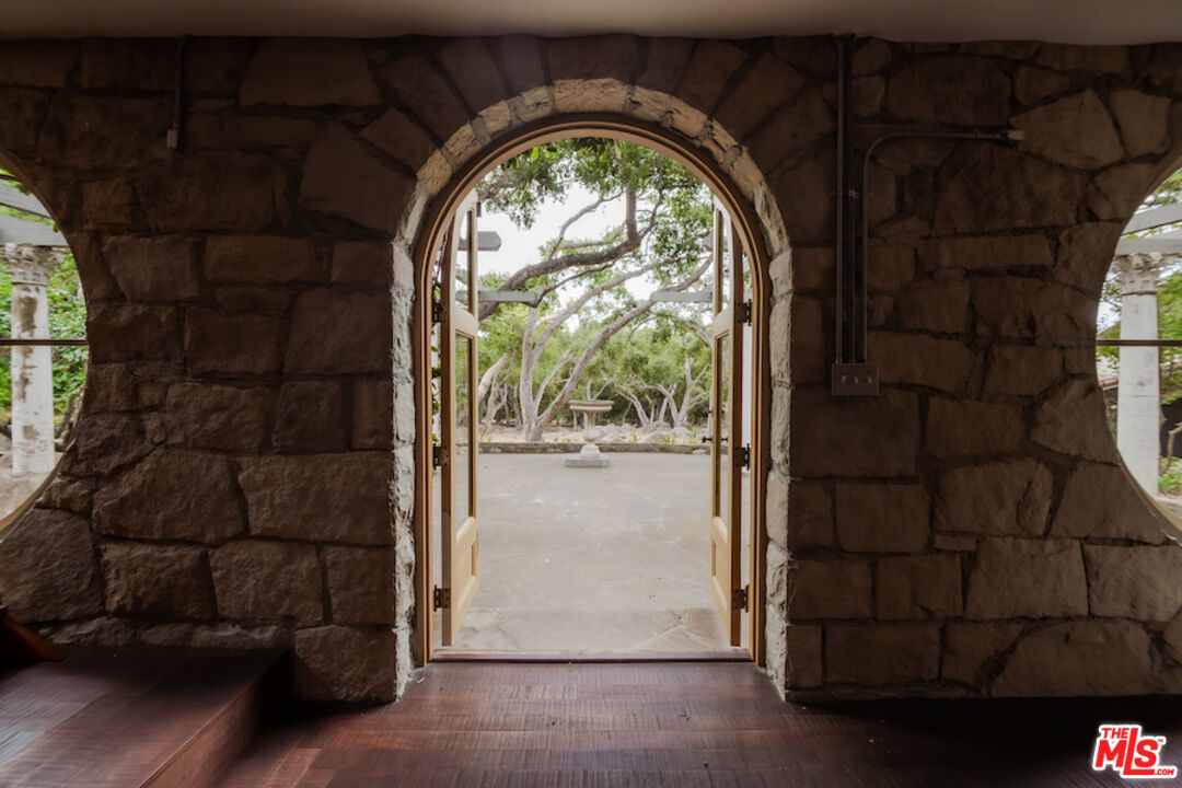 405 Toro Canyon Road Carpinteria, CA 93013 - Photo 50 of 75