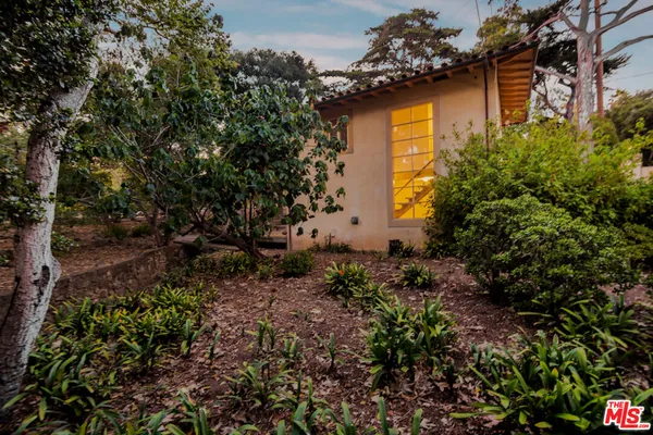 $14,500,000 | 405 Toro Canyon Road, Carpinteria, CA 93013