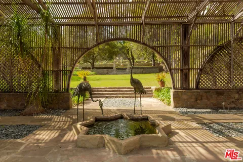 $14,500,000 | 405 Toro Canyon Road, Carpinteria, CA 93013