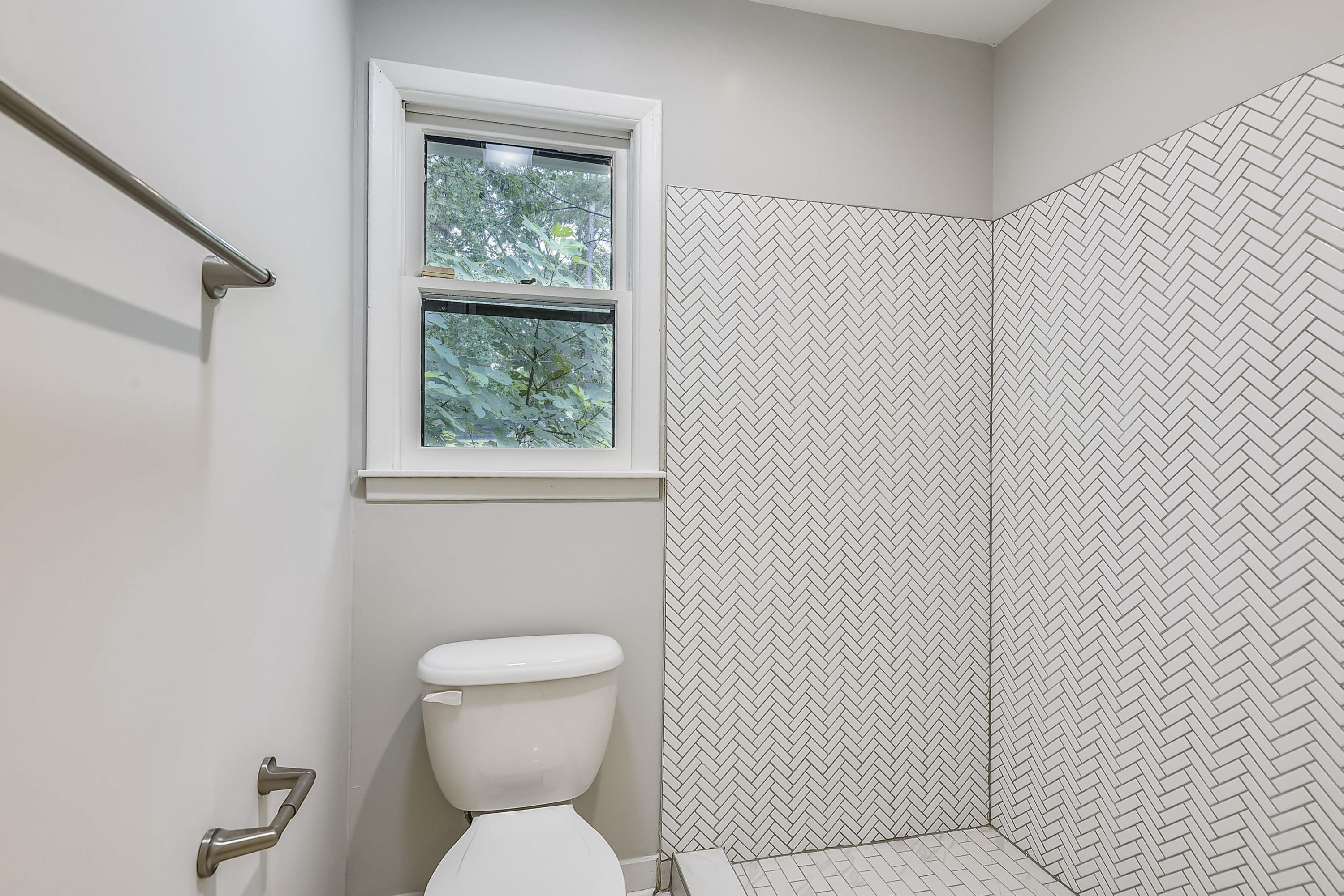 419 Grouse Road Summerville, SC 29485 - Photo 22 of 31 Master Bath-DSC0203