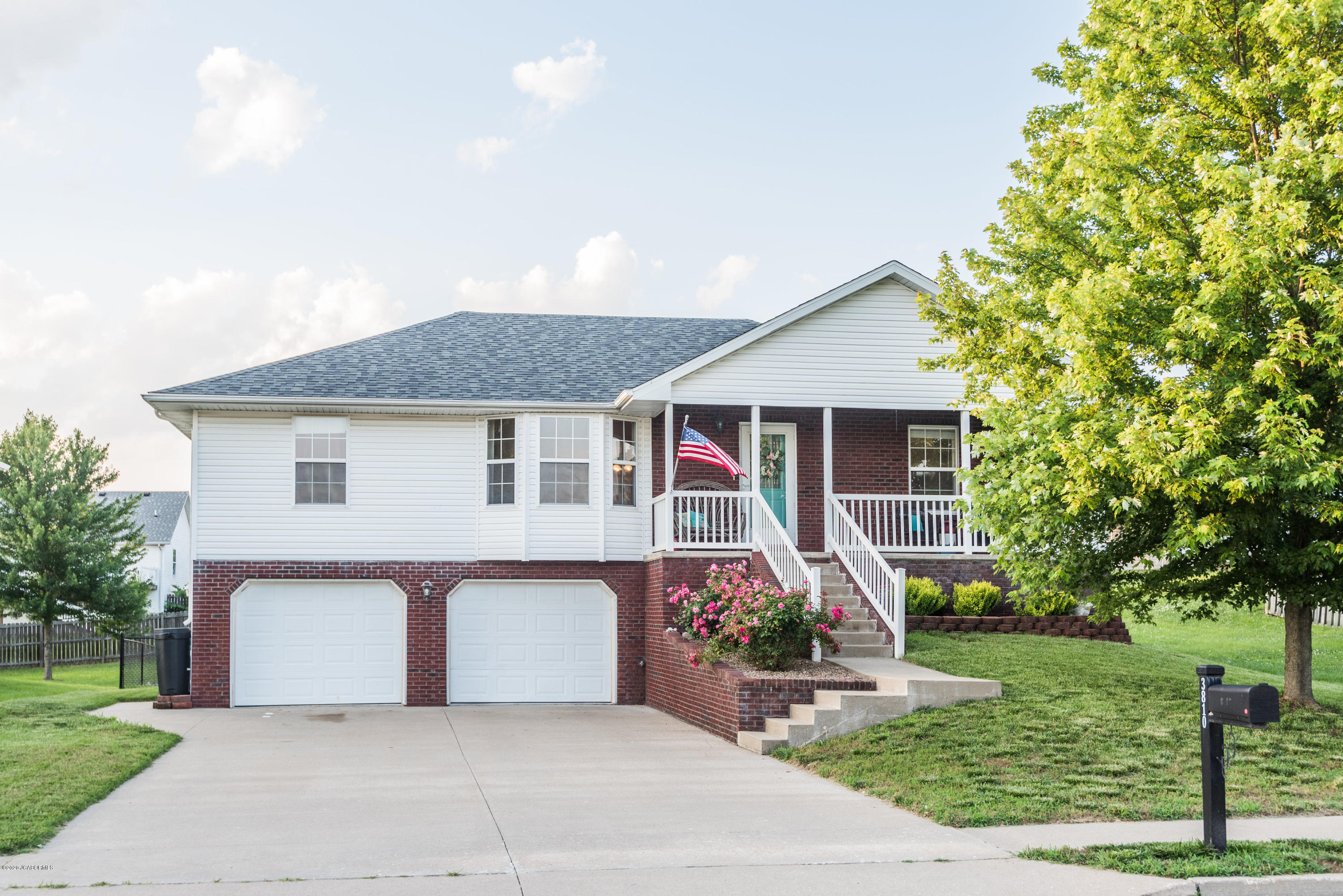 3810 Oxford Road Jefferson City, MO 65109 - Photo 1 of 1