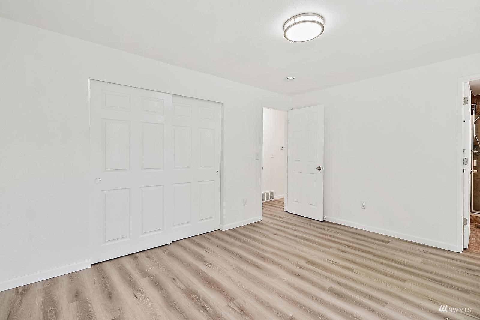 33330 29th Place Southwest Federal Way, WA 98023 - Photo 21 of 37 wooden floor in an empty room